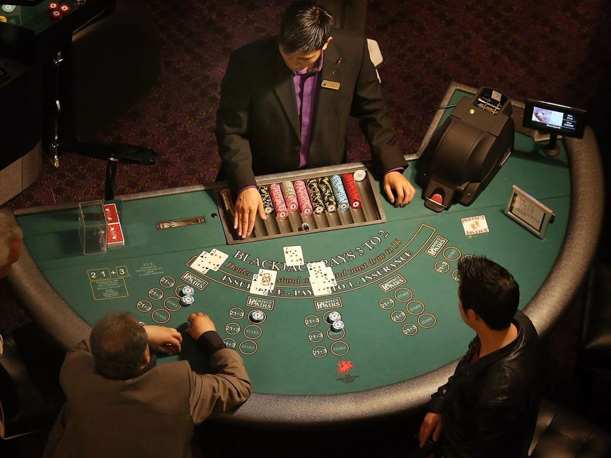 BIG BOSS BETS کیسینو میں پوکر گیمز
